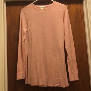 Lightweight pink sweater